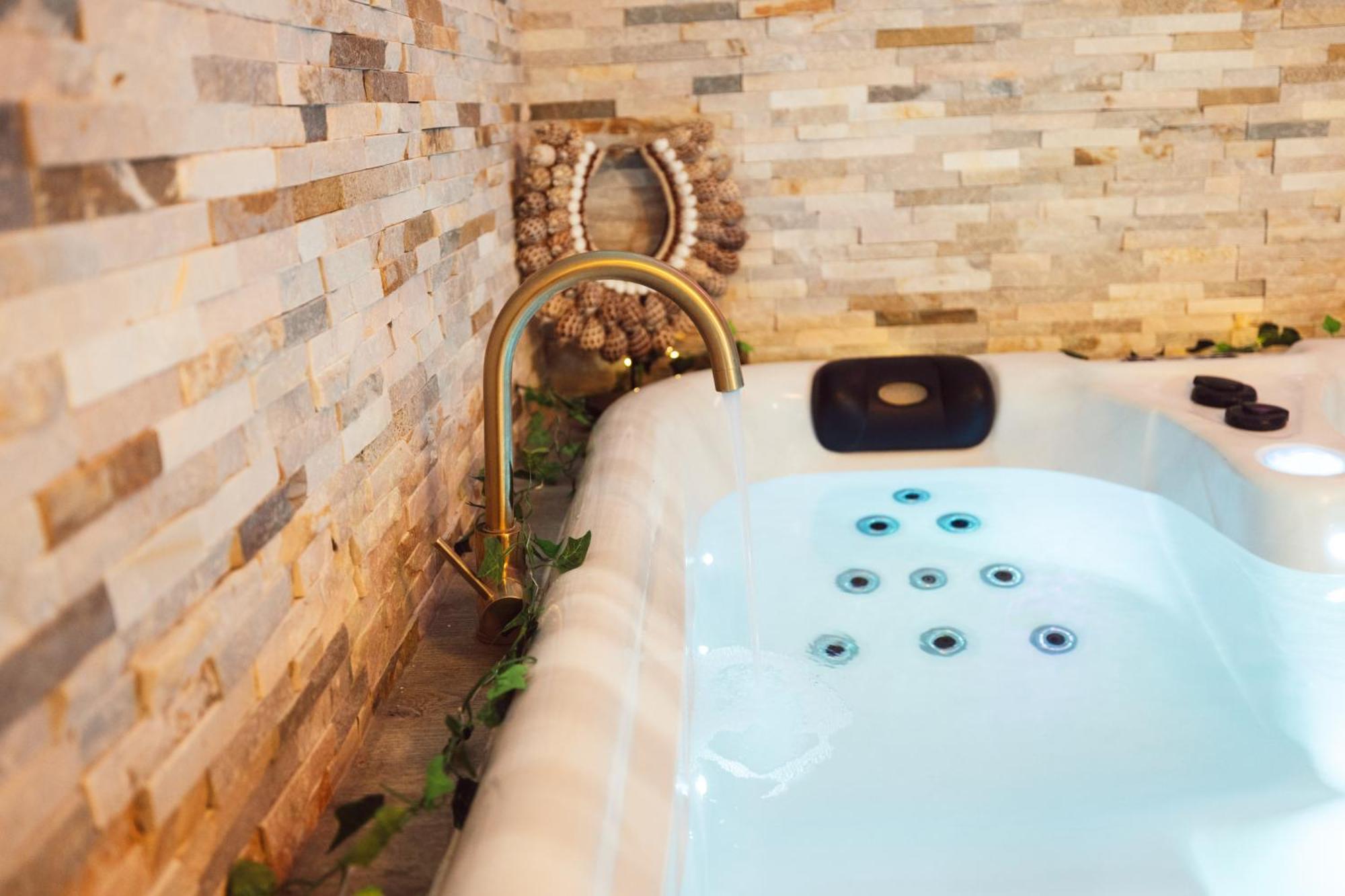 Suite And Spa La Perla Bianca Grabels Exterior foto
